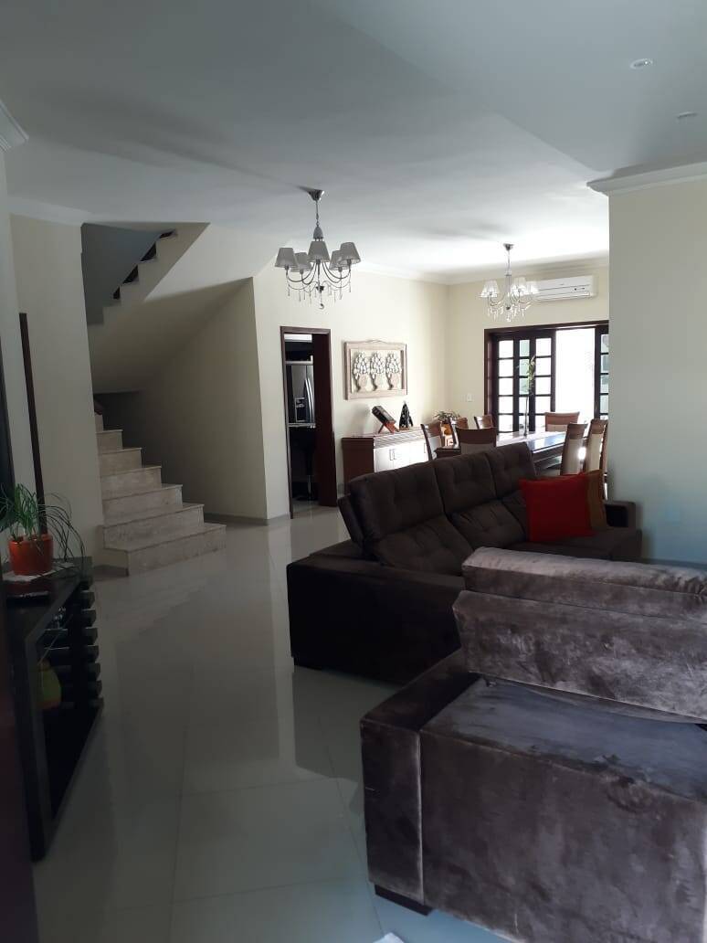 Sobrado, 3 quartos, 295 m² - Foto 2