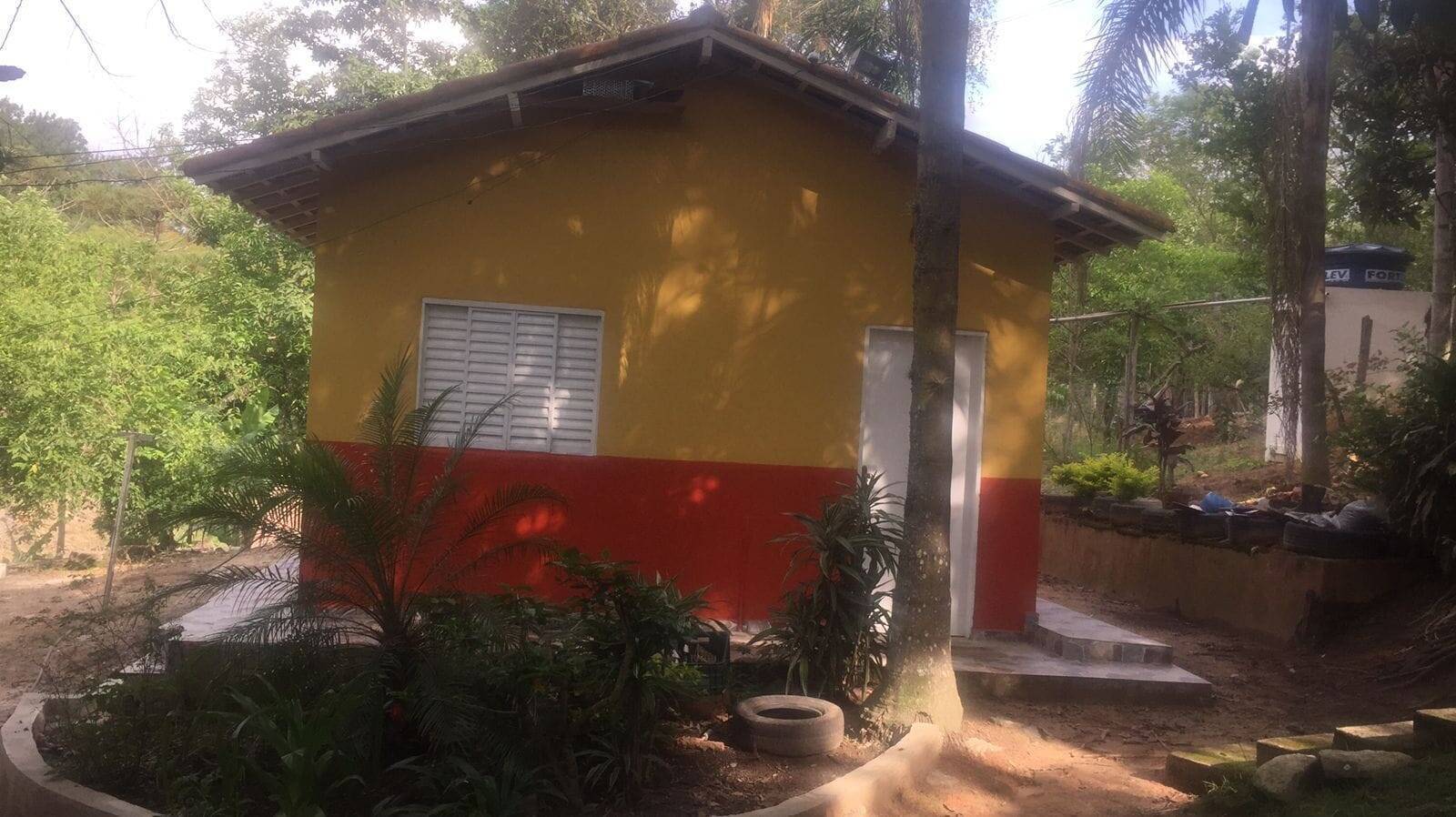 Chácara à venda com 3 quartos, 2m² - Foto 11