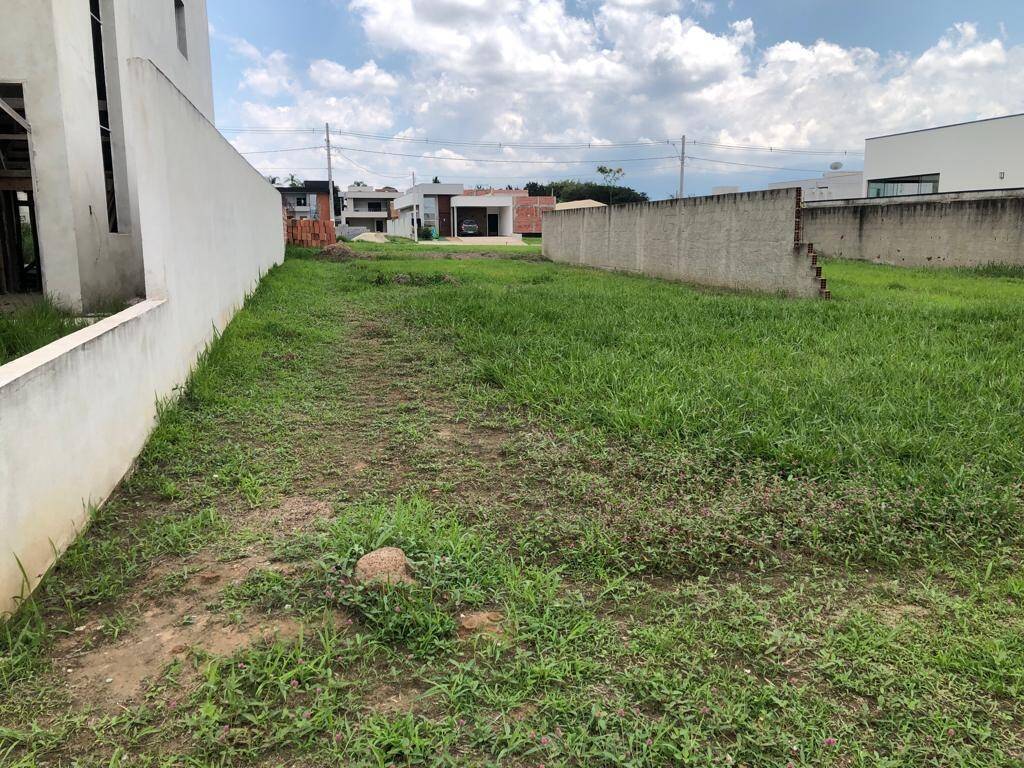 Terreno à venda, 300m² - Foto 1