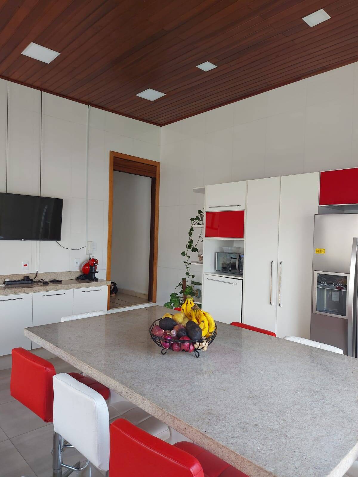 Casa à venda com 3 quartos, 220m² - Foto 10