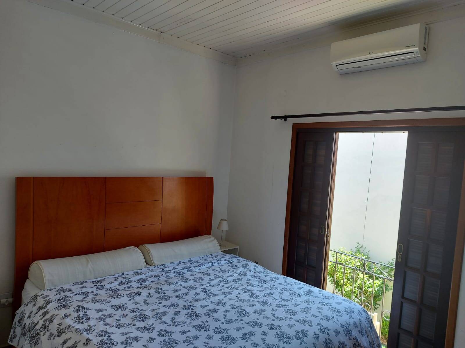 Casa à venda com 3 quartos, 220m² - Foto 13