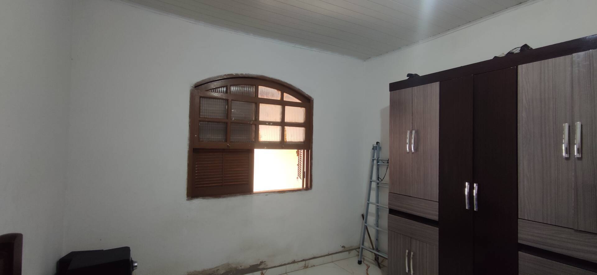 Casa à venda com 2 quartos, 73m² - Foto 1