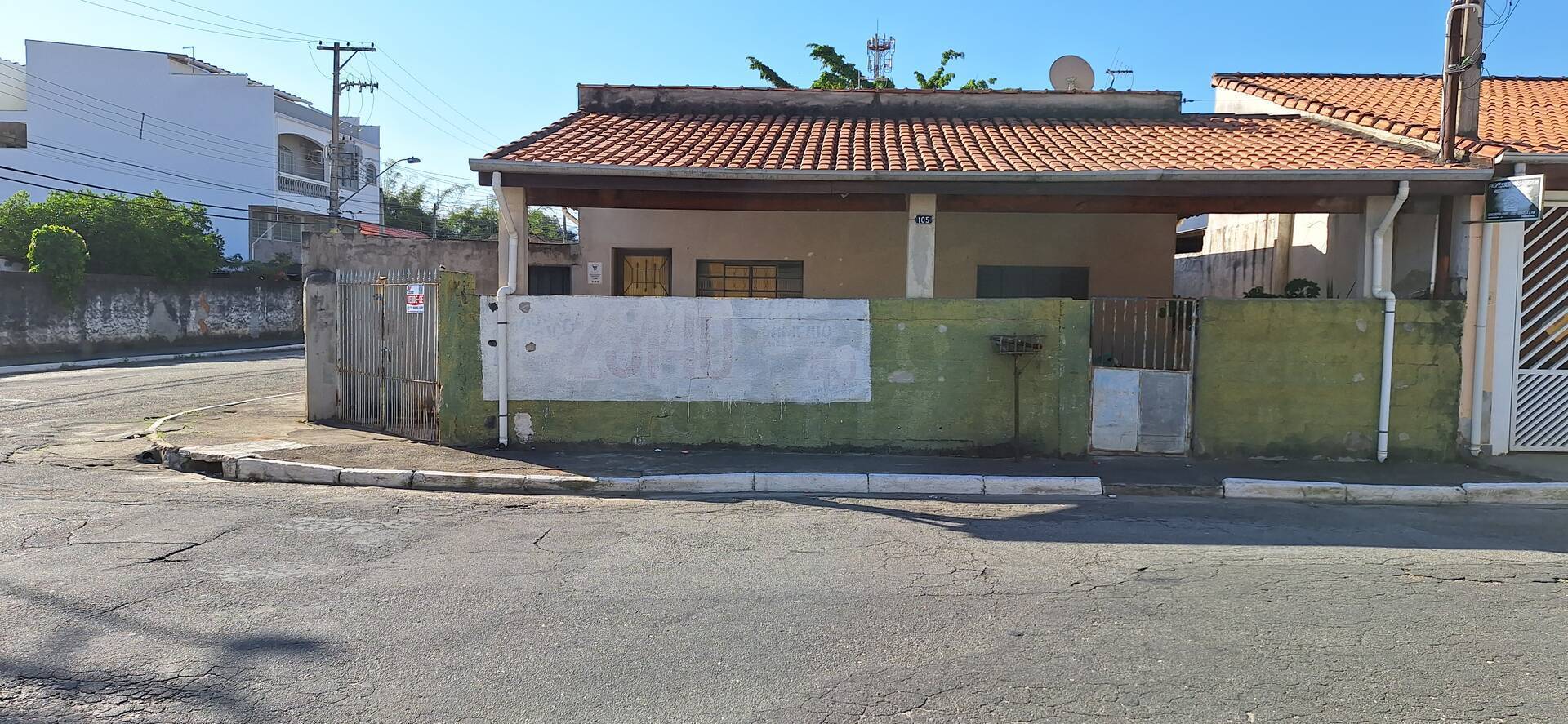 Casa, 3 quartos, 230 m² - Foto 1