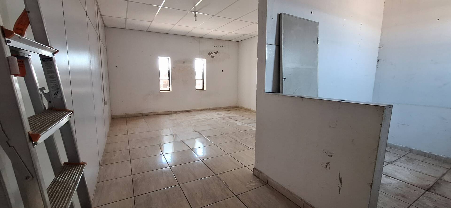 Depósito-Galpão-Armazém à venda, 300m² - Foto 7