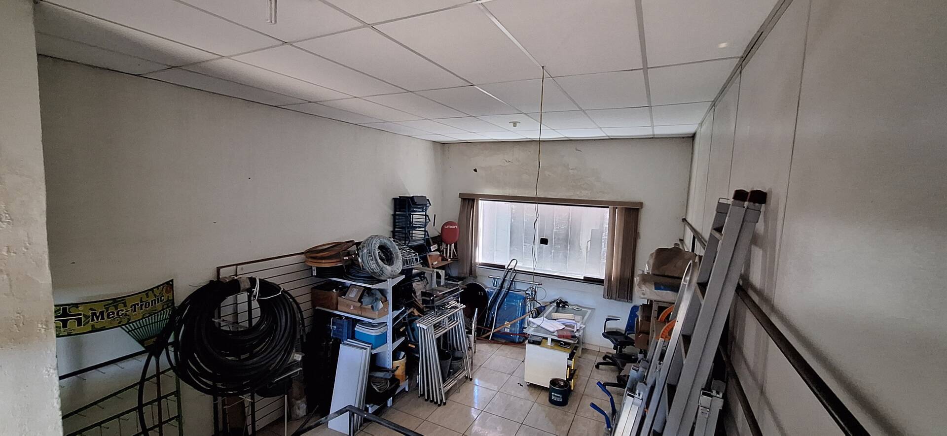 Depósito-Galpão-Armazém à venda, 300m² - Foto 13
