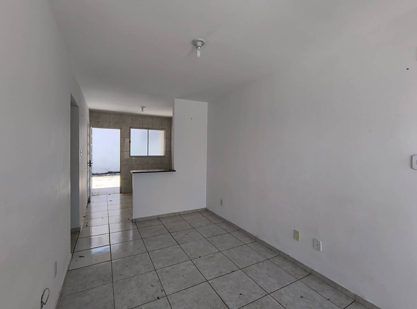 Casa à venda com 2 quartos, 73m² - Foto 15