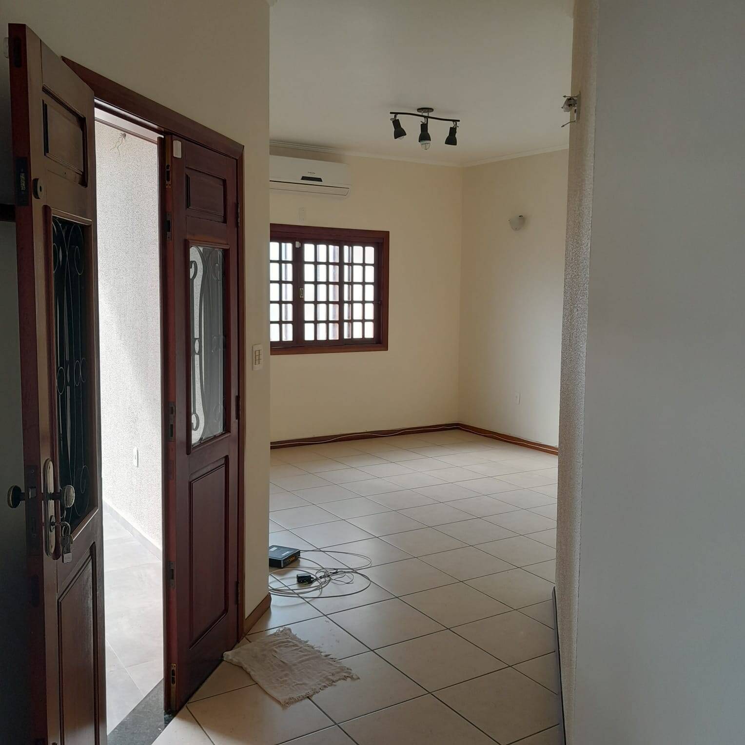Casa, 3 quartos, 190 m² - Foto 1