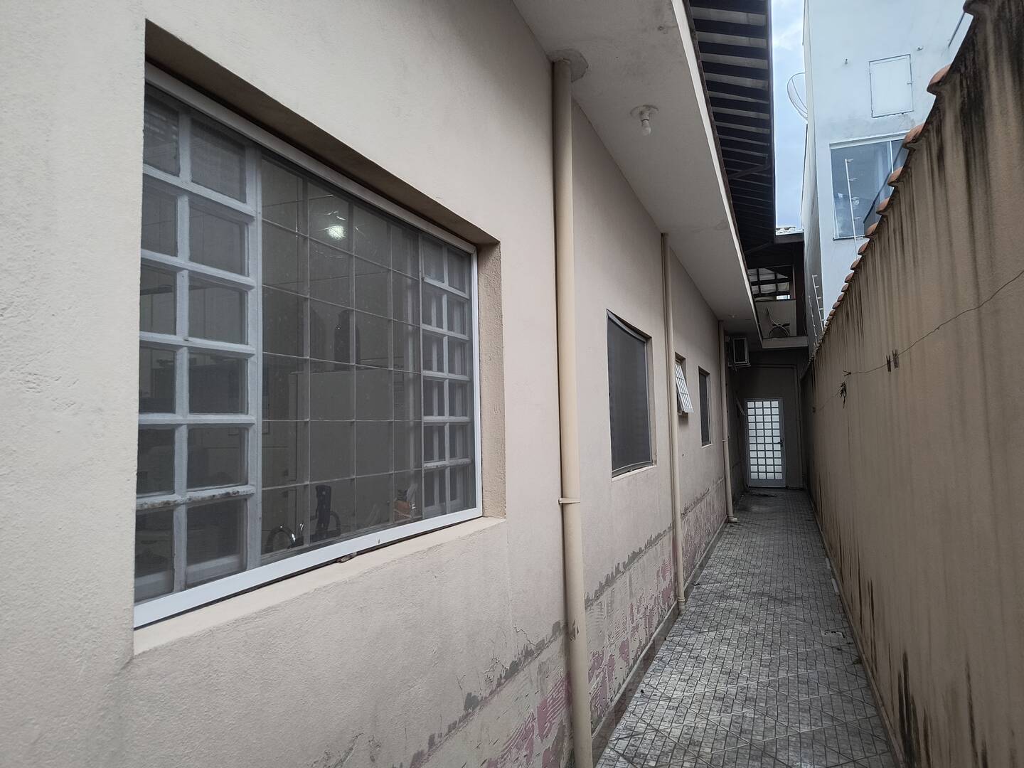 Casa à venda com 3 quartos, 320m² - Foto 13