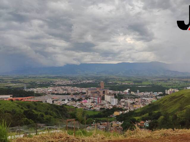 Terreno para Venda em Aparecida - 5