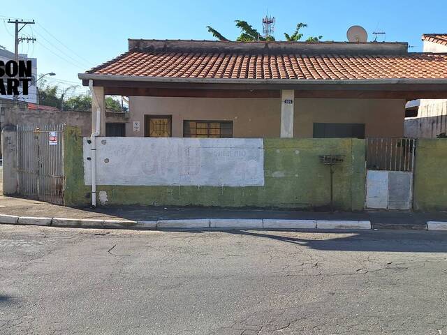 #403 - Casa para Venda em Guaratinguetá - SP