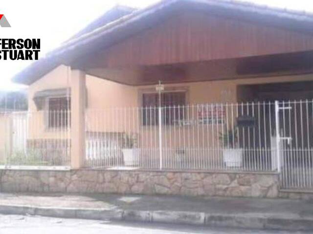 #495 - Casa para Venda em Guaratinguetá - SP - 2