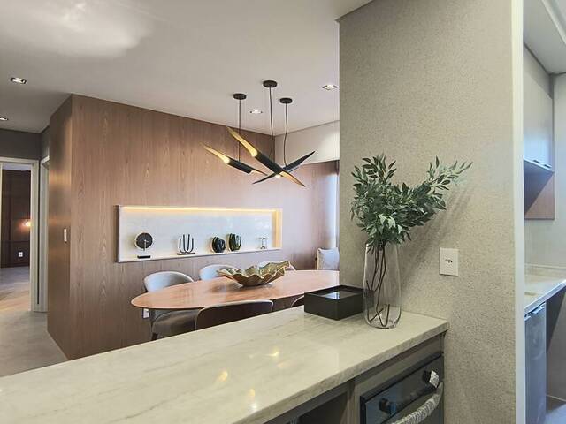 #348 - Apartamento para Venda em Guaratinguetá - SP - 2