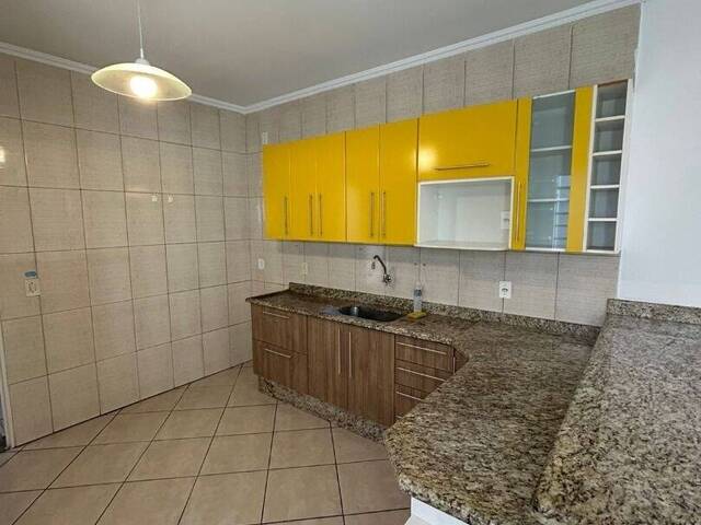 Casa para Venda em Guaratinguetá - 2