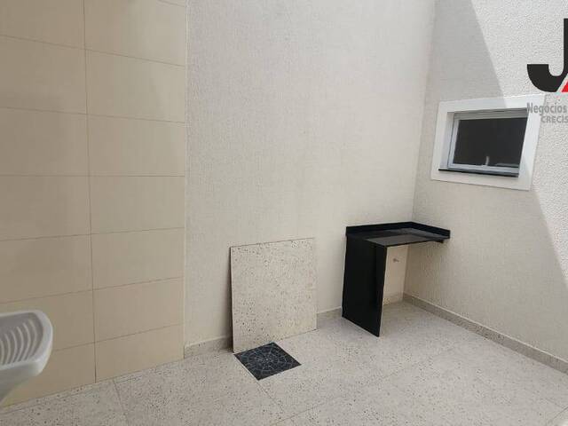 Casa para Locação em Guaratinguetá - 2