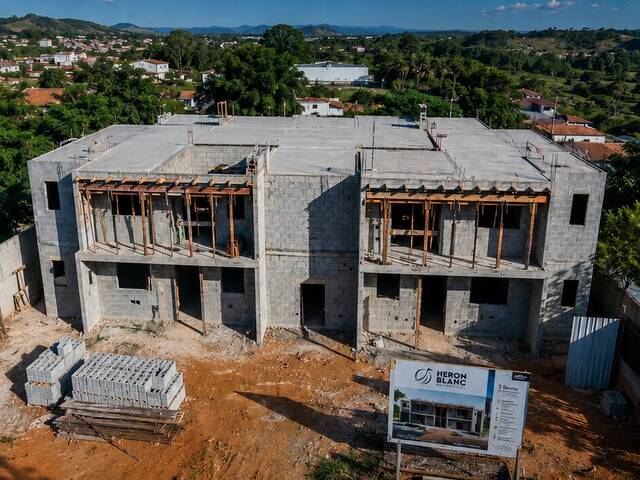 Apartamento para Venda em Guaratinguetá - 2