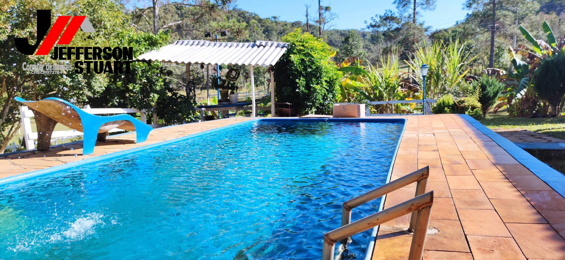 Sítio à venda com 4 quartos, 4m² - Foto 1