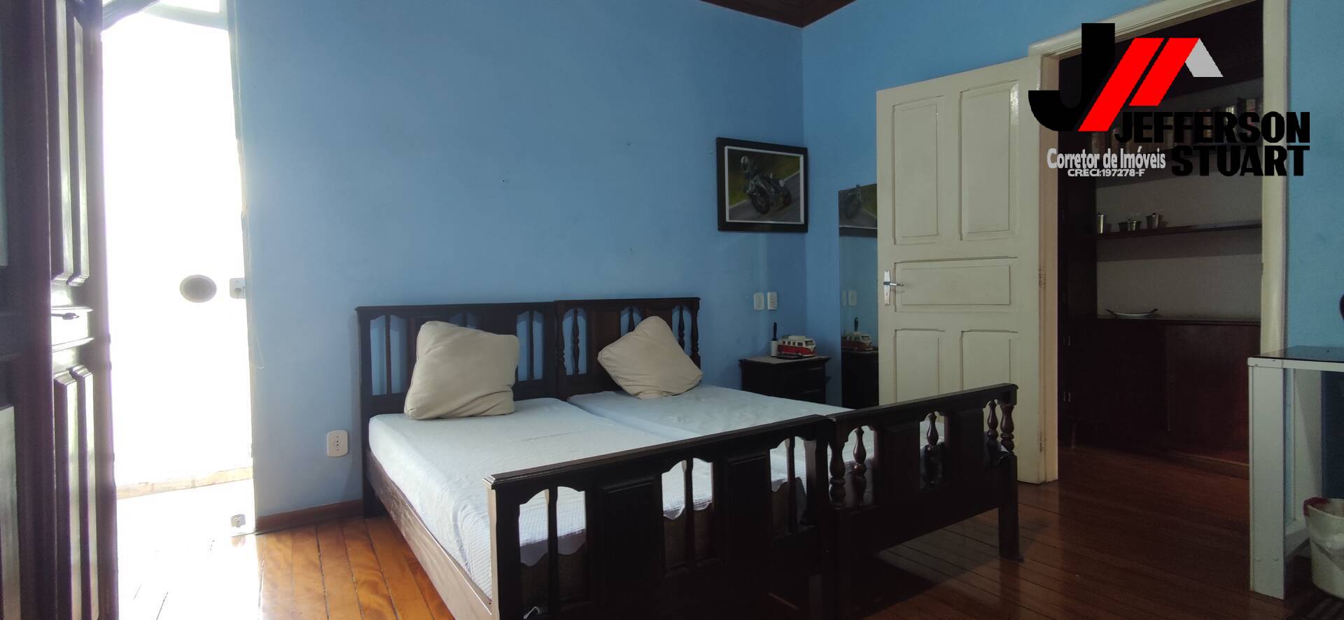 Casa à venda com 3 quartos, 220m² - Foto 3