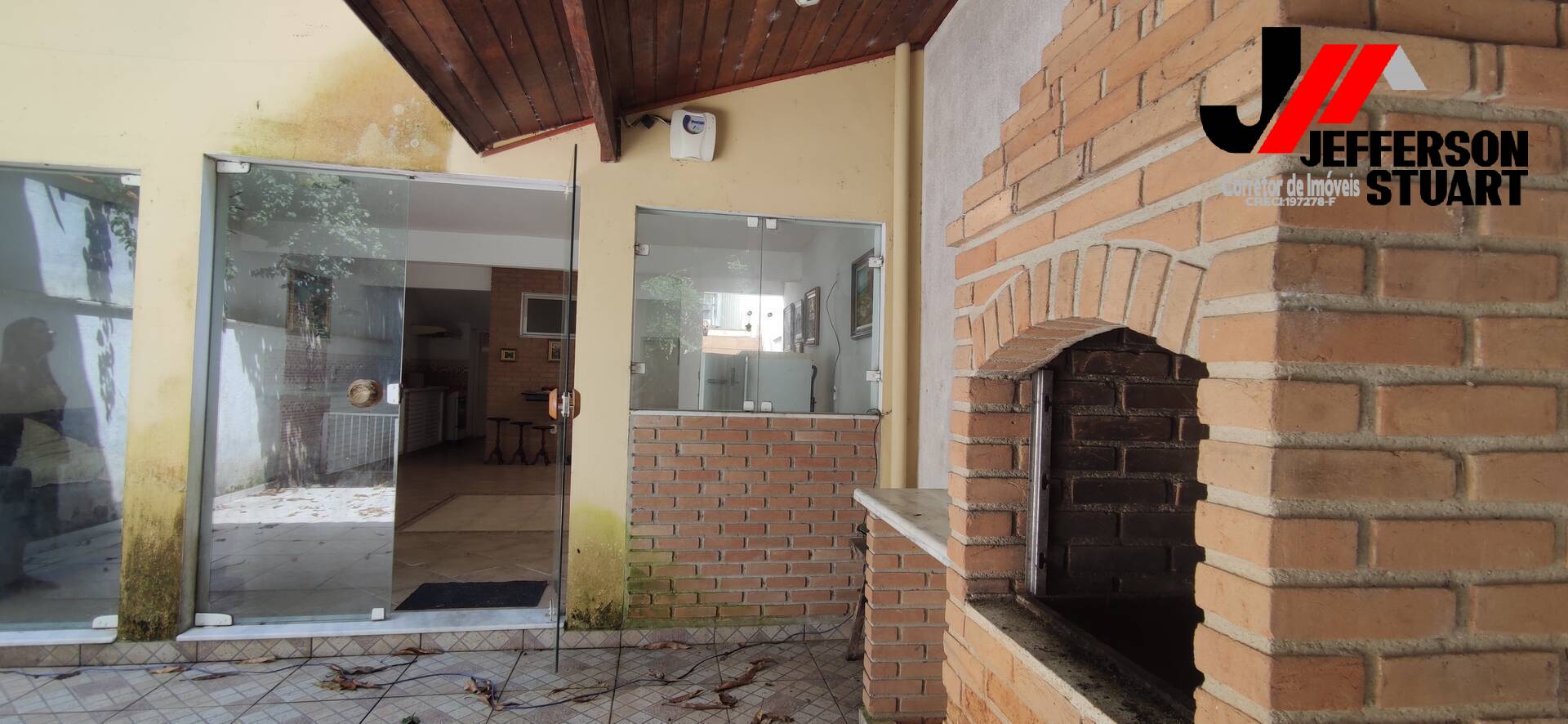 Casa à venda com 3 quartos, 220m² - Foto 14
