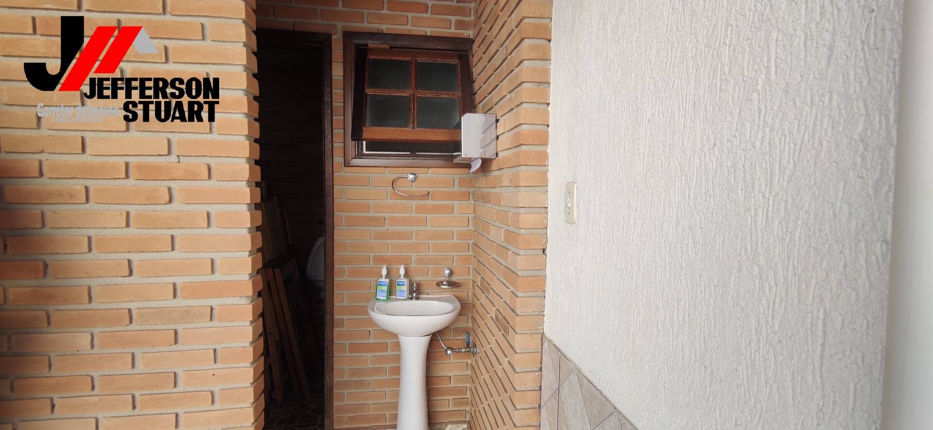 Casa à venda com 2 quartos, 138m² - Foto 4