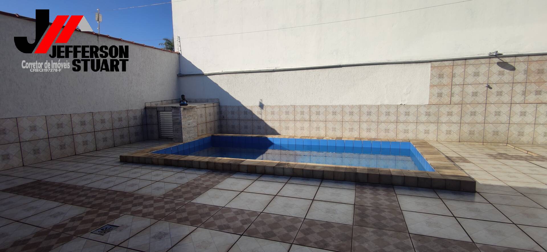 Casa à venda com 2 quartos, 138m² - Foto 2
