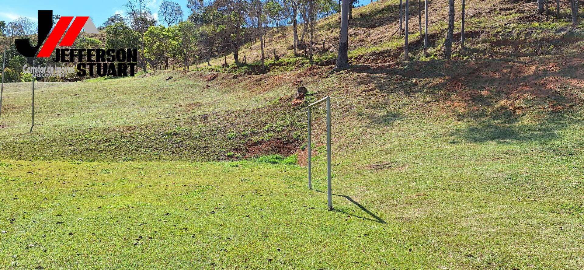 Sítio à venda com 8 quartos, 2m² - Foto 13
