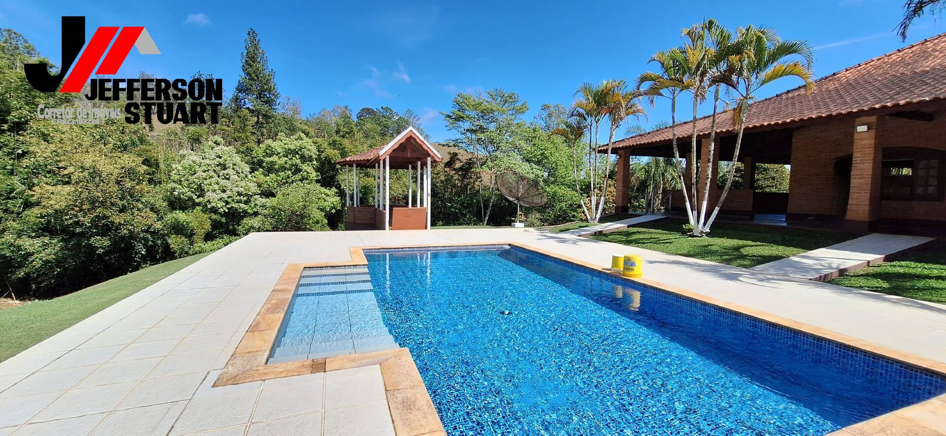 Sítio à venda com 8 quartos, 2m² - Foto 16