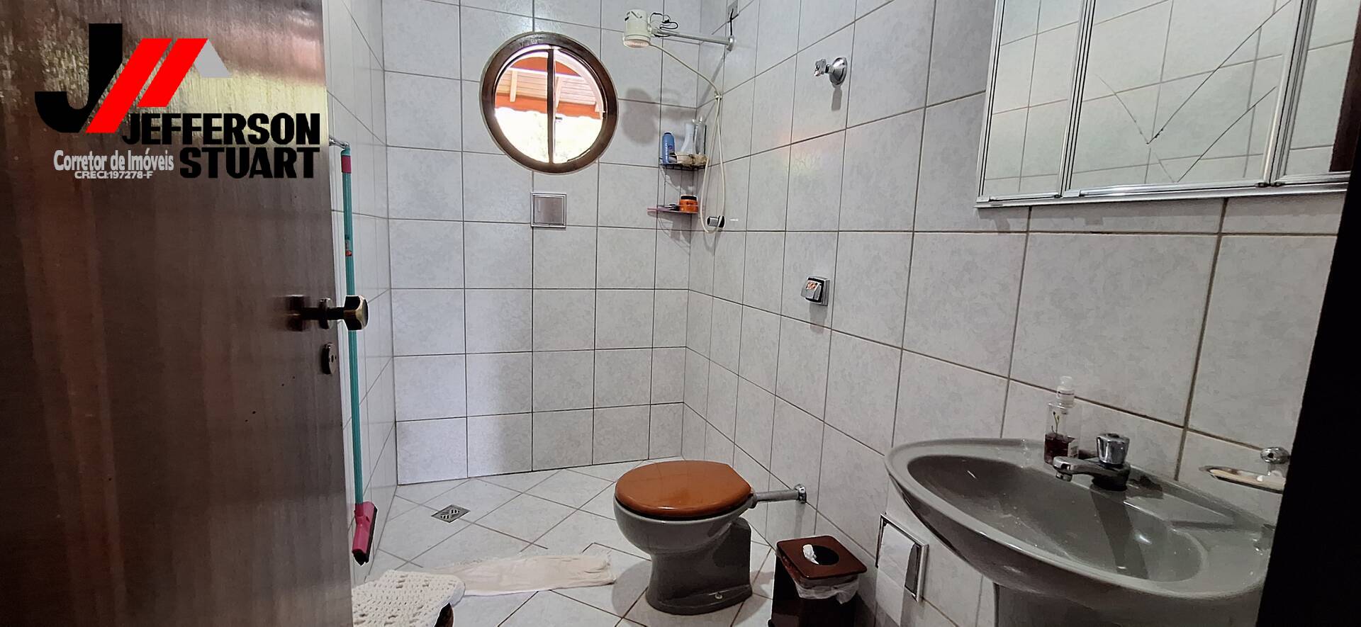 Sítio à venda com 8 quartos, 2m² - Foto 19