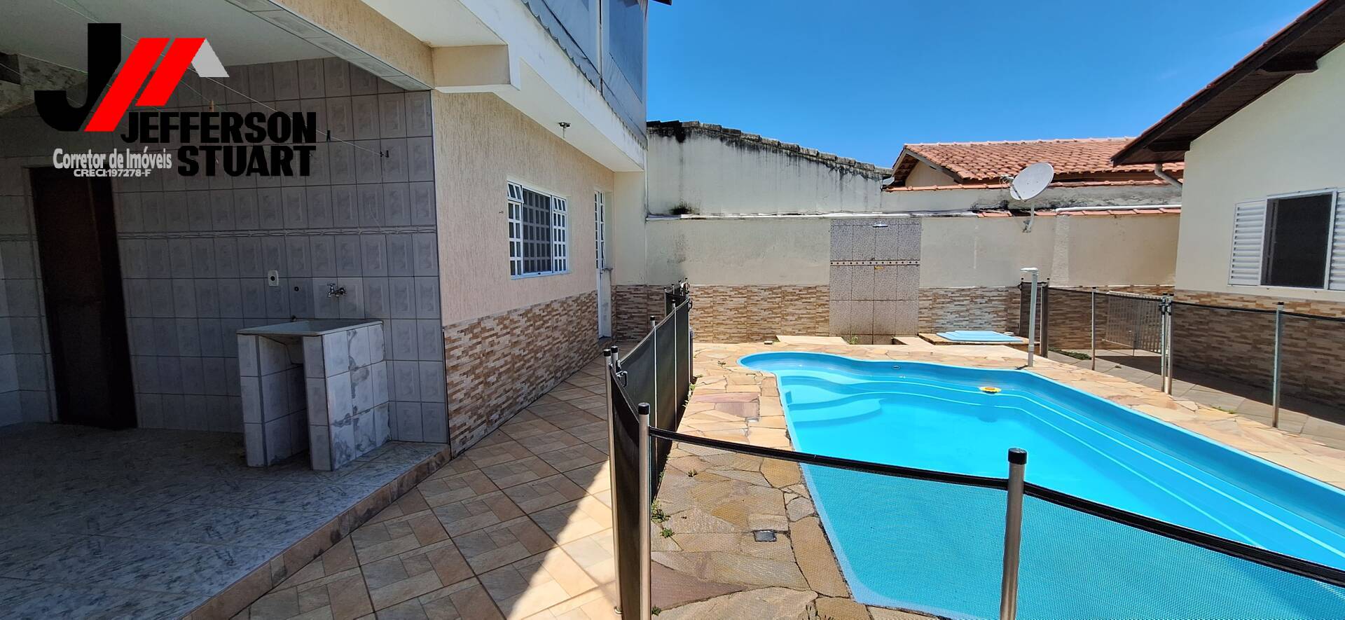 Casa à venda com 3 quartos, 197m² - Foto 3