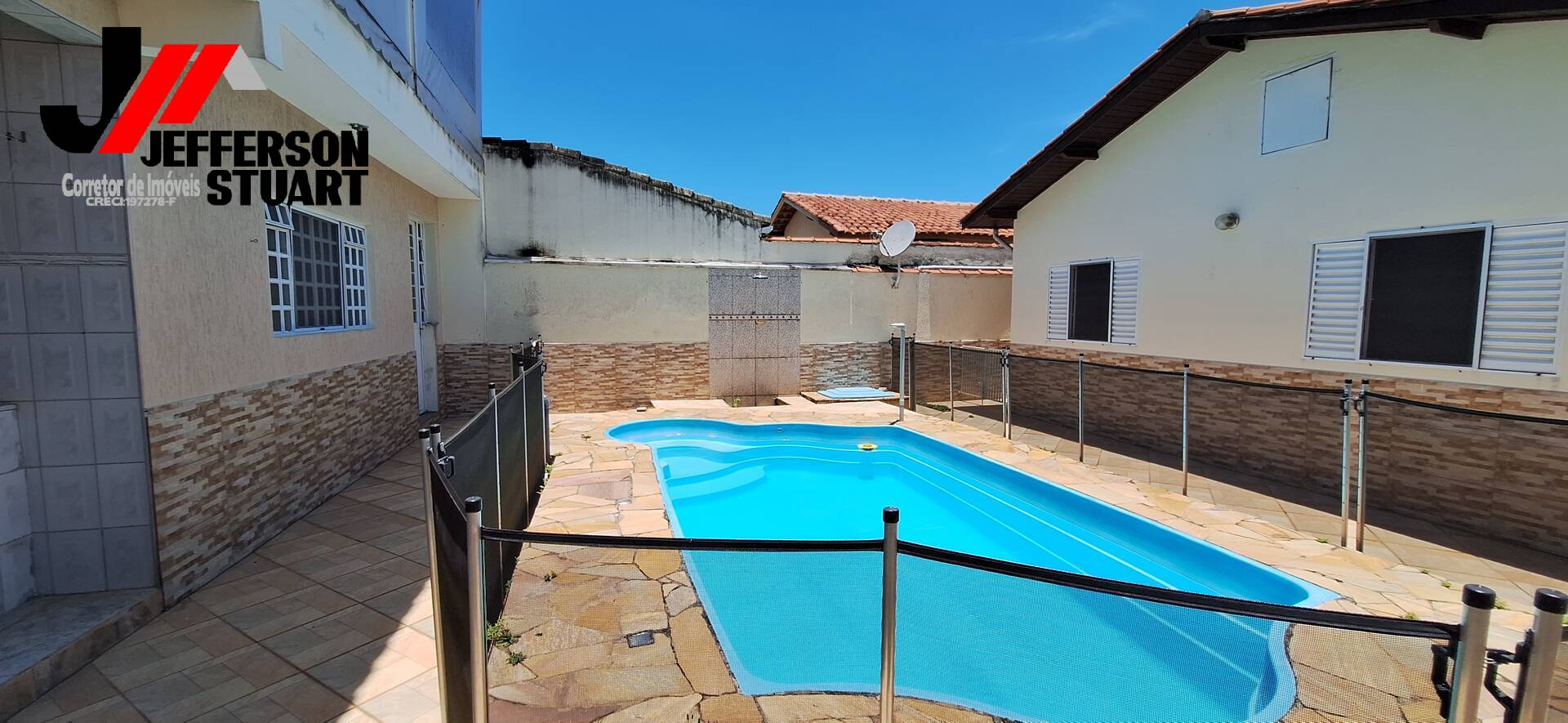 Casa à venda com 3 quartos, 197m² - Foto 4
