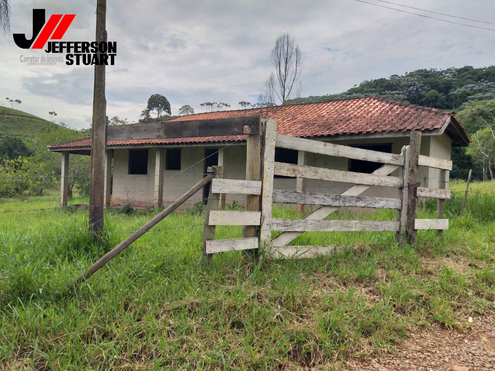 Sítio à venda com 5 quartos, 23m² - Foto 4