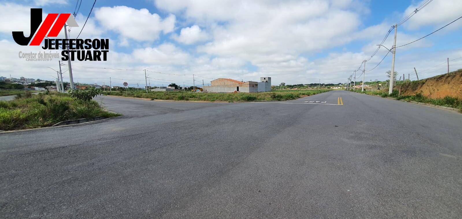 Terreno à venda, 250m² - Foto 1