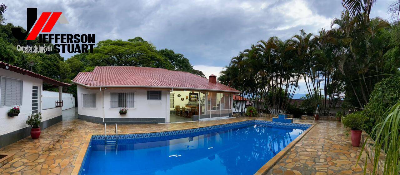 Chácara à venda com 7 quartos, 4000m² - Foto 1