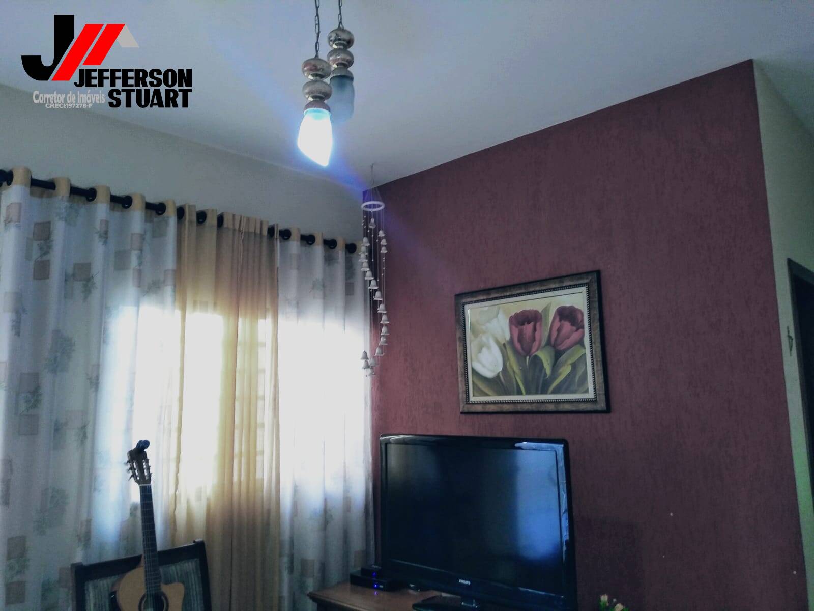 Casa à venda com 3 quartos, 83m² - Foto 1