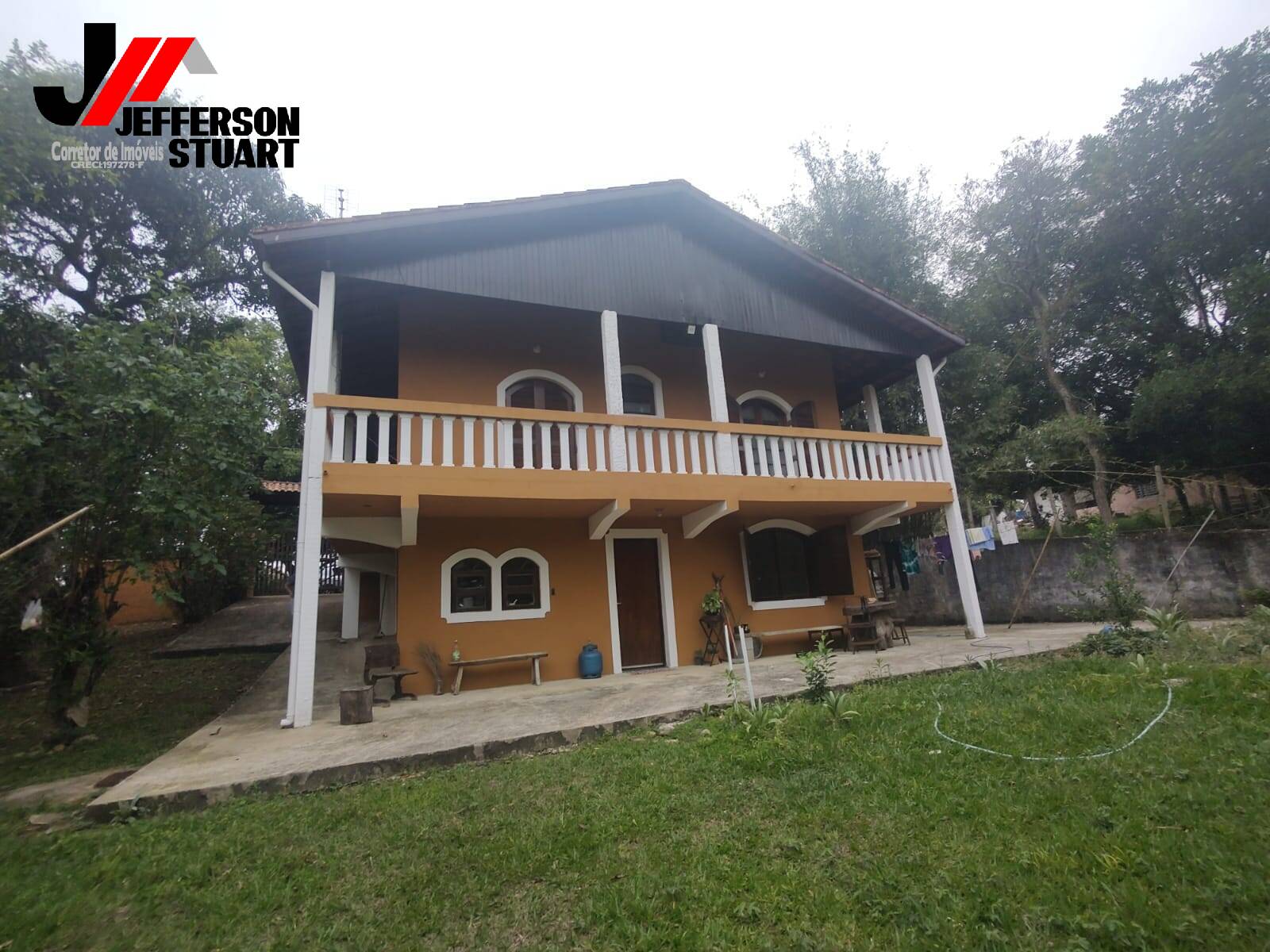 Chácara à venda com 3 quartos, 1440m² - Foto 1