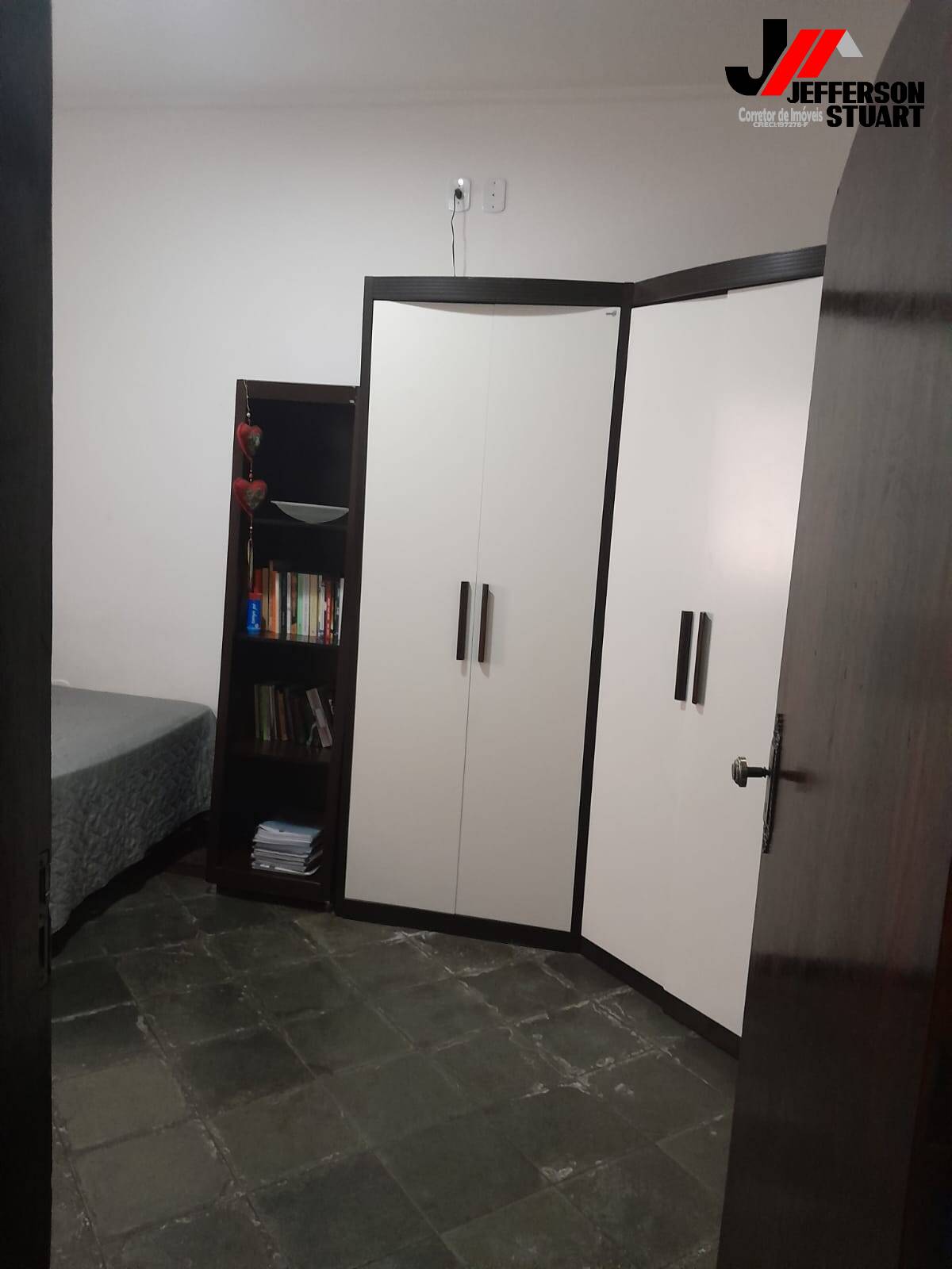 Casa à venda com 2 quartos, 180m² - Foto 10