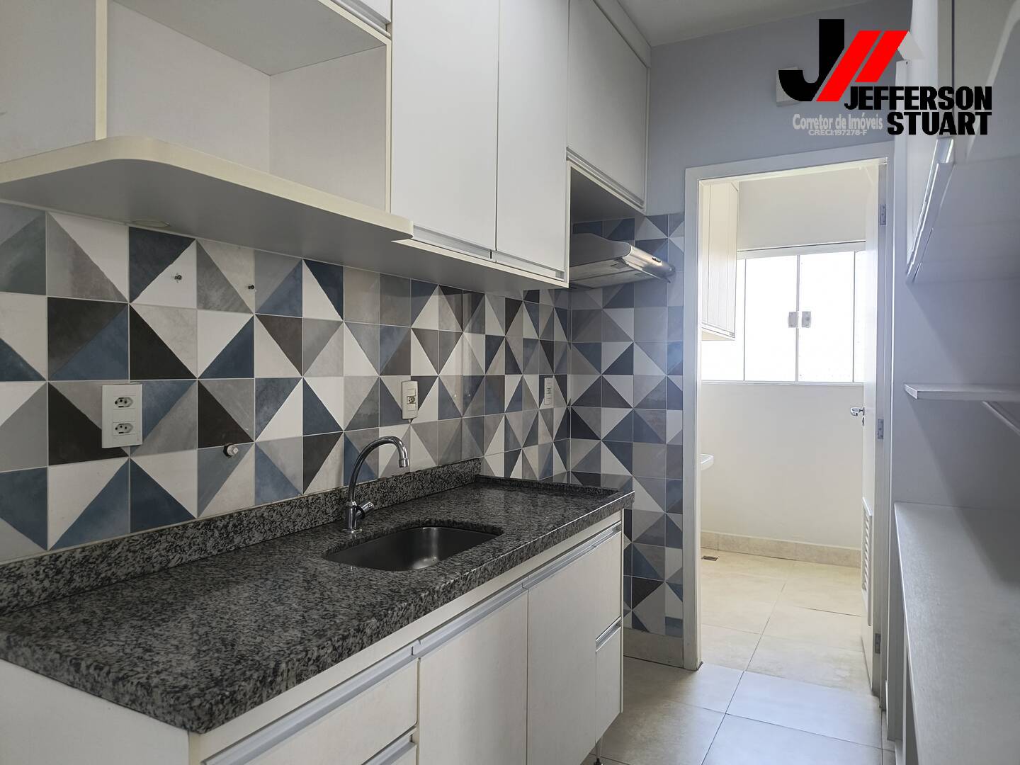 Apartamento à venda com 3 quartos, 140m² - Foto 8