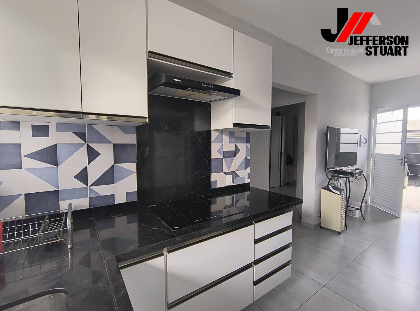 Casa à venda com 2 quartos, 45m² - Foto 13