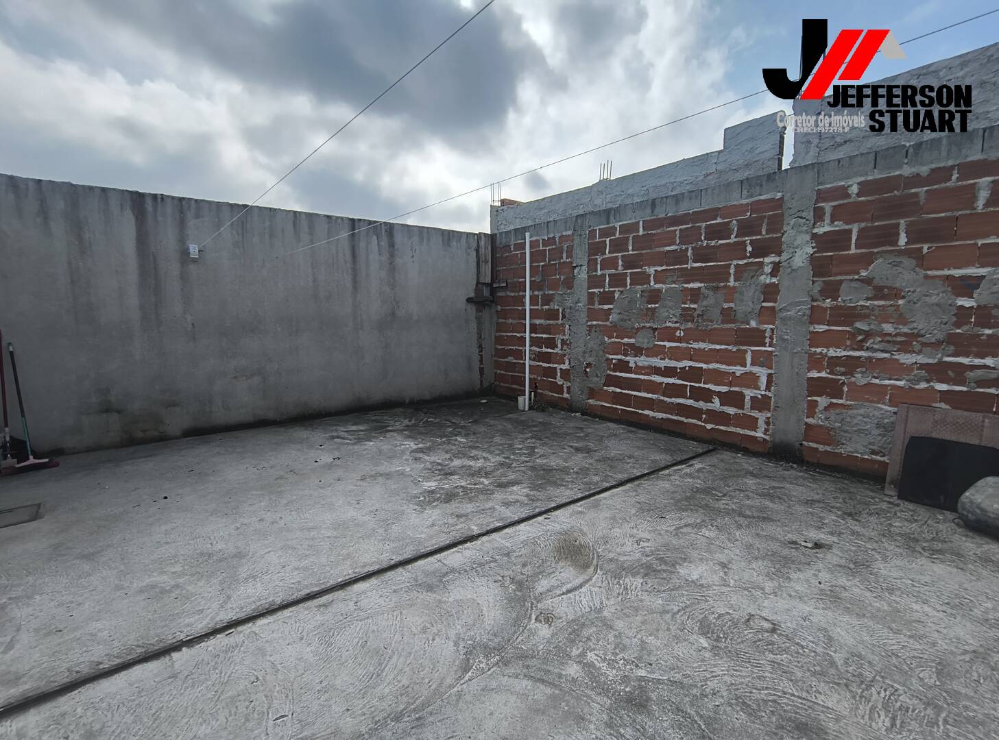 Casa à venda com 2 quartos, 45m² - Foto 15