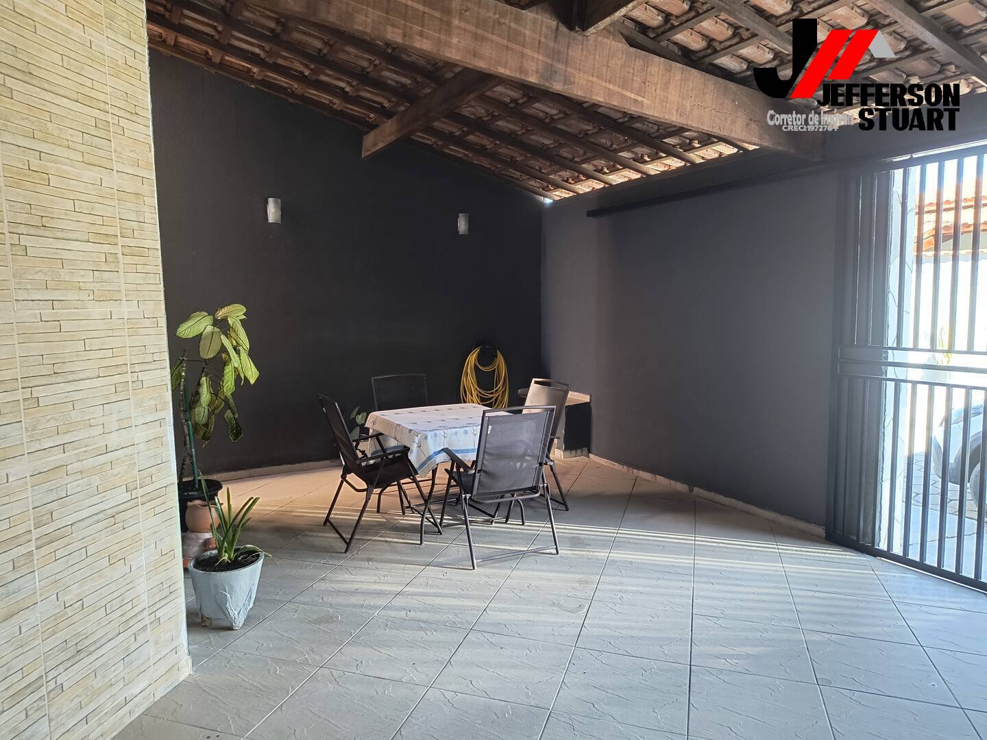 Casa à venda com 3 quartos, 113m² - Foto 4