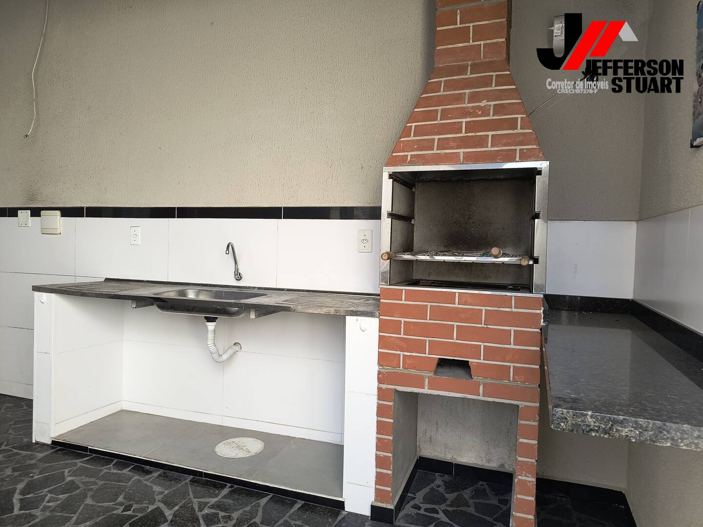 Casa à venda com 2 quartos, 68m² - Foto 18