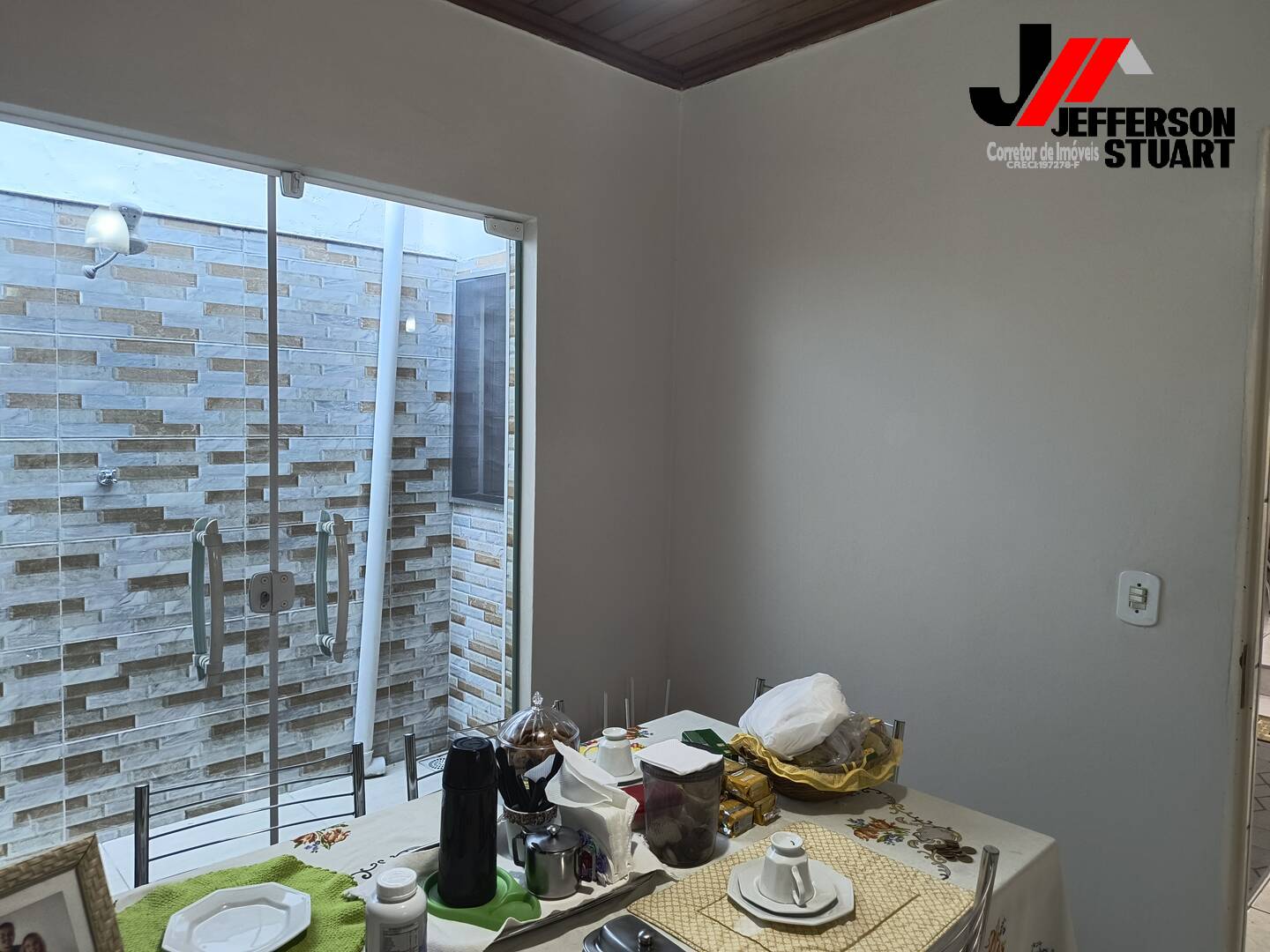 Casa, 3 quartos, 200 m² - Foto 1