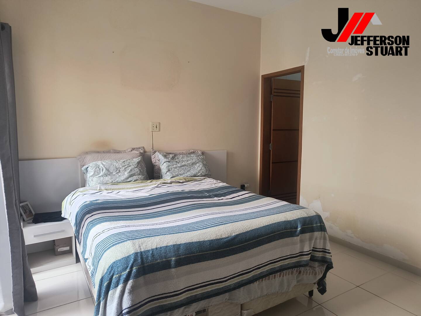 Casa à venda com 2 quartos, 90m² - Foto 8