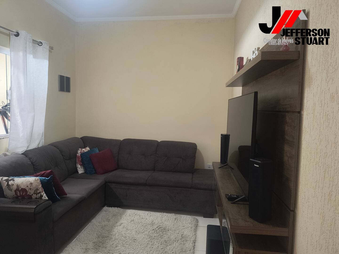 Casa à venda com 2 quartos, 90m² - Foto 2
